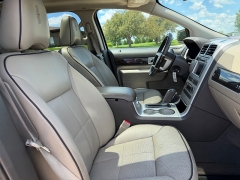 Used 2008  Lincoln MKX 4d SUV AWD at Rooster Auto Sales near Vinton&comma; IA