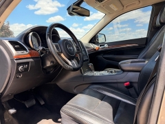 Used 2011  Jeep Grand Cherokee 4d SUV 4WD Limited at Rooster Auto Sales near Vinton&comma; IA