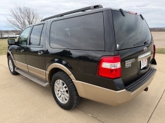 Used 2014  Ford Expedition EL 4d SUV 4WD XLT at Rooster Auto Sales near Vinton&comma; IA