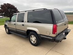 Used 1999 GMC Suburban 1500 SUV 4WD SLT at Rooster Auto Sales near Vinton, IA