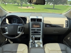 Used 2008  Lincoln MKX 4d SUV AWD at Rooster Auto Sales near Vinton&comma; IA