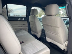 Used 2017  Ford Explorer 4d SUV 4WD XLT at Rooster Auto Sales near Vinton&comma; IA