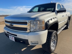 Used 2009  Chevrolet Silverado 1500 4WD Crew Cab LTZ at Rooster Auto Sales near Vinton&comma; IA