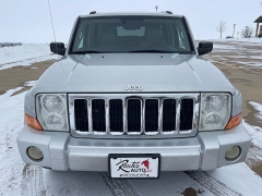 Used 2007  Jeep Commander 4d SUV 4WD Limited HEMI at Rooster Auto Sales near Vinton, IA