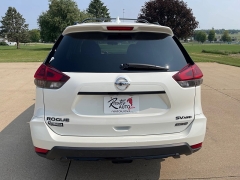 Used 2018 Nissan Rogue 4d SUV AWD SV at Rooster Auto Sales near Vinton, IA