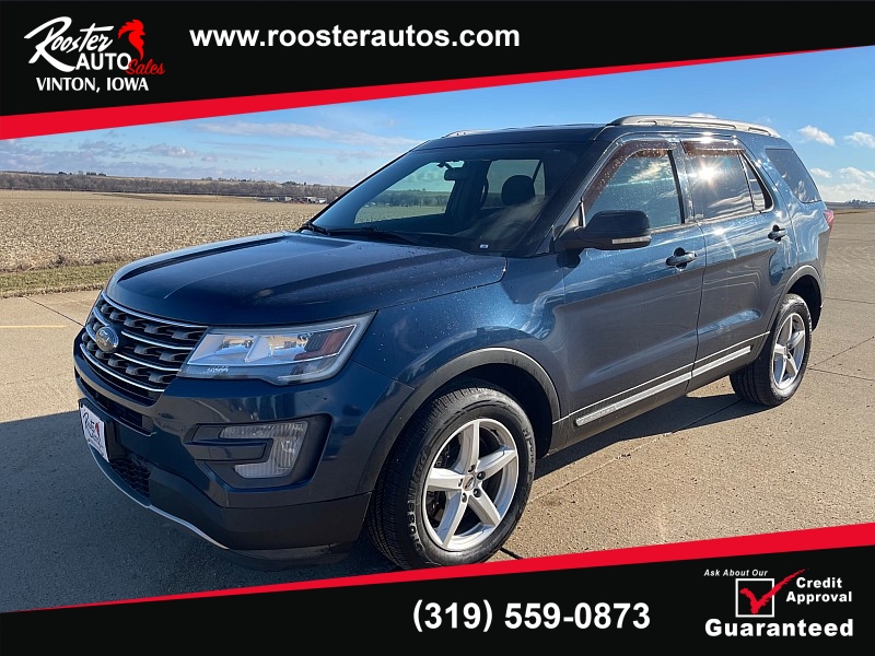 Used 2017  Ford Explorer 4d SUV 4WD XLT at Rooster Auto Sales near Vinton, IA