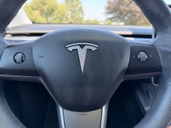 Used 2021  Tesla Model Y Performance AWD at Rooster Auto Sales near Vinton&comma; IA