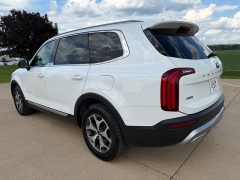 Used 2020  Kia Telluride 4d SUV AWD EX at Rooster Auto Sales near Vinton&comma; IA
