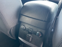 Used 2017  Ford Explorer 4d SUV 4WD XLT at Rooster Auto Sales near Vinton&comma; IA