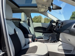 Used 2021  Jeep Compass Latitude FWD at Rooster Auto Sales near Vinton&comma; IA