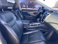 Used 2018  Nissan Murano 4d SUV FWD Platinum at Rooster Auto Sales near Vinton&comma; IA