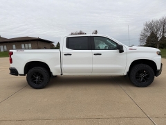Used 2020  Chevrolet Silverado 1500 4WD Crew Cab LT Trail Boss at Rooster Auto Sales near Vinton&comma; IA