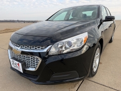 Used 2016  Chevrolet Malibu Limited 4d Sedan LT at Rooster Auto Sales near Vinton&comma; IA