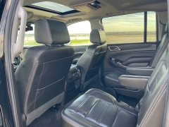 Used 2019  GMC Yukon XL 4d SUV 4WD Denali at Rooster Auto Sales near Vinton&comma; IA