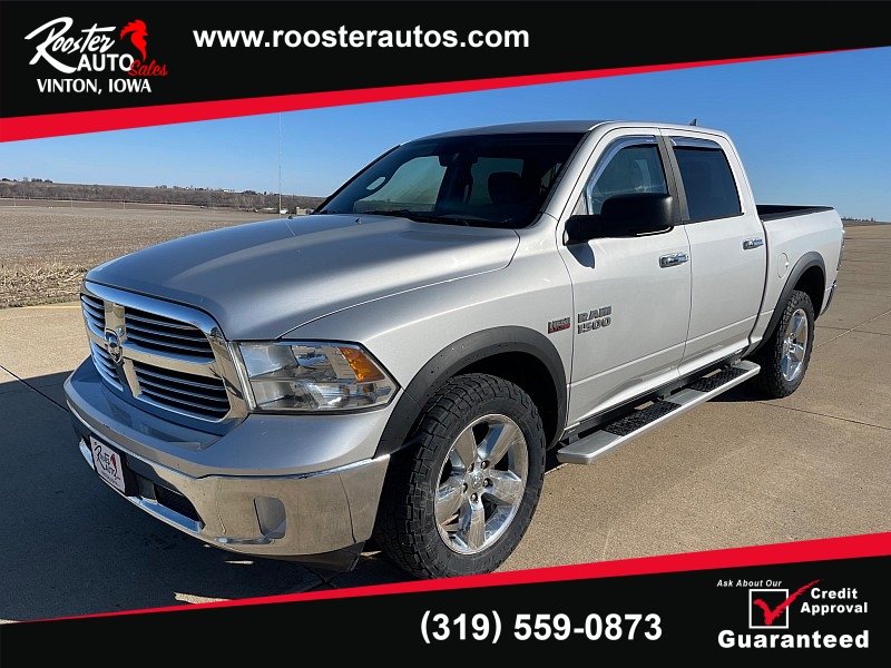 Used 2013  Ram 1500 4WD Crew Cab SLT at Rooster Auto Sales near Vinton, IA
