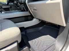 Used 2017  Ford F-150 4WD SuperCrew XLT 5 1&sol;2 at Rooster Auto Sales near Vinton&comma; IA