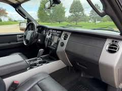 Used 2012  Ford Expedition 4d SUV 4WD Limited at Rooster Auto Sales near Vinton&comma; IA