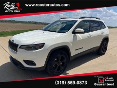 Used 2019 Jeep Cherokee 4d SUV 4WD Latitude Plus 3.2L at Rooster Auto Sales near Vinton, IA