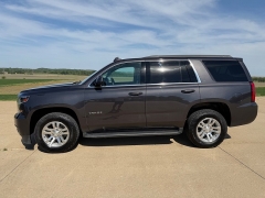 Used 2017  Chevrolet Tahoe 4d SUV 4WD LT at Rooster Auto Sales near Vinton&comma; IA