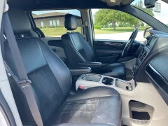 Used 2016 Dodge Grand Caravan 4d Wagon SXT at Rooster Auto Sales near Vinton, IA