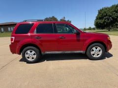 Used 2011  Ford Escape 4d SUV FWD XLT at Rooster Auto Sales near Vinton&comma; IA