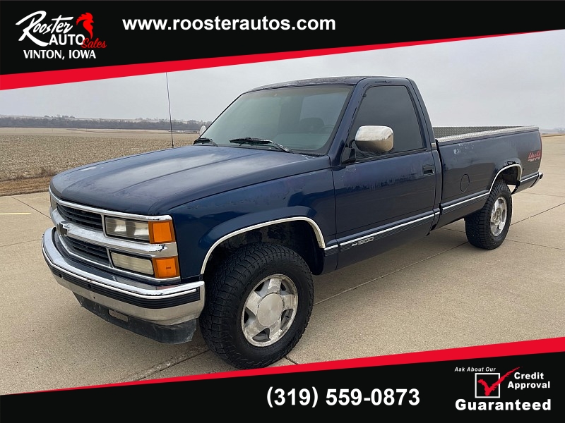 Used 1994  Chevrolet K1500 Pickup 4WD Reg Cab Silverado at Rooster Auto Sales near Vinton, IA