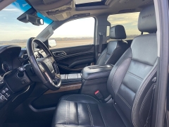 Used 2019  GMC Yukon XL 4d SUV 4WD Denali at Rooster Auto Sales near Vinton&comma; IA