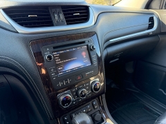 Used 2015  Chevrolet Traverse 4d SUV AWD LT2 at Rooster Auto Sales near Vinton&comma; IA