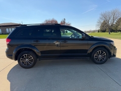 Used 2018  Dodge Journey 4d SUV FWD SE at Rooster Auto Sales near Vinton&comma; IA