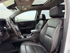Used 2021  GMC Acadia AWD 4dr AT4 at Rooster Auto Sales near Vinton&comma; IA