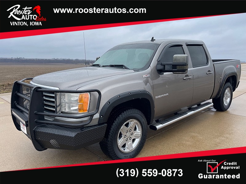 Used 2012  GMC Sierra 1500 4WD Crew Cab SLE at Rooster Auto Sales near Vinton, IA