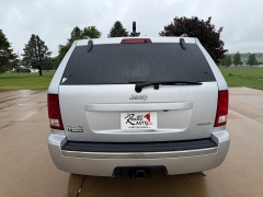 Used 2005  Jeep Grand Cherokee 4d SUV 4WD Limited at Rooster Auto Sales near Vinton&comma; IA