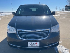 Used 2013  Chrysler Town & Country 4d Wagon Touring at Rooster Auto Sales near Vinton&comma; IA