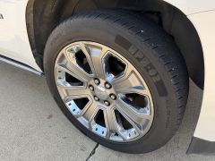 Used 2016  GMC Yukon XL 4d SUV 4WD Denali at Rooster Auto Sales near Vinton&comma; IA