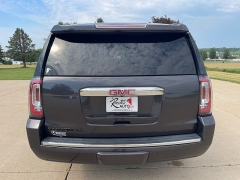 Used 2017 GMC Yukon XL 4d SUV 4WD Denali at Rooster Auto Sales near Vinton, IA