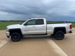 Used 2016 Chevrolet Silverado 1500 4WD Double Cab LT Z71 at Rooster Auto Sales near Vinton, IA