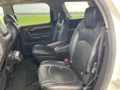 Used 2007 Saturn Outlook 4d SUV AWD XR at Rooster Auto Sales near Vinton, IA