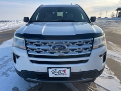 Used 2019  Ford Explorer 4d SUV 4WD XLT V6 at Rooster Auto Sales near Vinton, IA