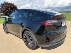 Used 2021  Tesla Model Y Performance AWD at Rooster Auto Sales near Vinton&comma; IA
