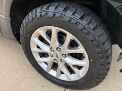 Used 2016  Ford Expedition 4d SUV 4WD Limited at Rooster Auto Sales near Vinton&comma; IA