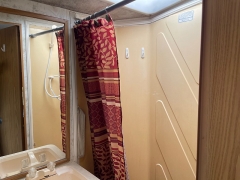 Used 1998 Fleetwood Motorhome at Rooster Auto Sales near Vinton, IA