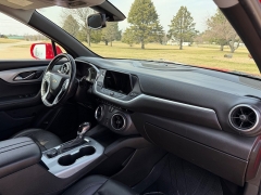 Used 2020  Chevrolet Blazer 4d SUV AWD LT w&sol;3LT V6 at Rooster Auto Sales near Vinton&comma; IA