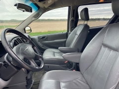 Used 2005 Chrysler Town & Country 4d Wagon Touring at Rooster Auto Sales near Vinton, IA