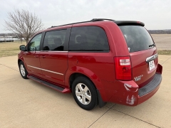 Used 2010  Dodge Grand Caravan 4dr Wgn SXT at Rooster Auto Sales near Vinton&comma; IA