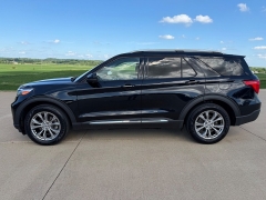 Used 2021  Ford Explorer Limited 4WD at Rooster Auto Sales near Vinton&comma; IA