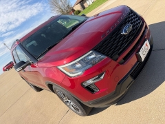 Used 2018  Ford Explorer 4d SUV 4WD Sport at Rooster Auto Sales near Vinton&comma; IA