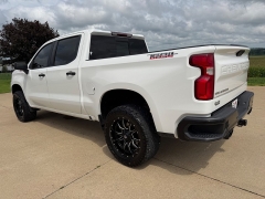 Used 2019  Chevrolet Silverado 1500 4WD Crew Cab LT Trail Boss at Rooster Auto Sales near Vinton&comma; IA