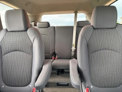 Used 2013  Chevrolet Traverse 4d SUV FWD LT2 at Rooster Auto Sales near Vinton&comma; IA