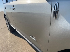 Used 2008  Lincoln MKX 4d SUV AWD at Rooster Auto Sales near Vinton&comma; IA