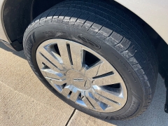 Used 2008  Lincoln MKX 4d SUV AWD at Rooster Auto Sales near Vinton&comma; IA